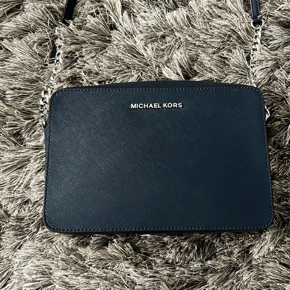 Michael Kors east west blue silver hardware great connditon